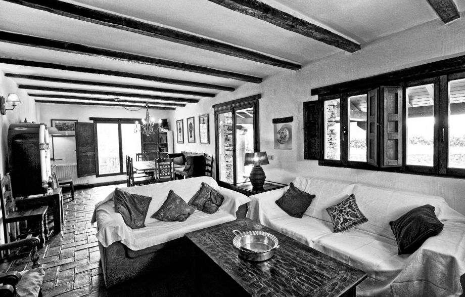 Salón comedor de la casa rural La Pizarra Negra